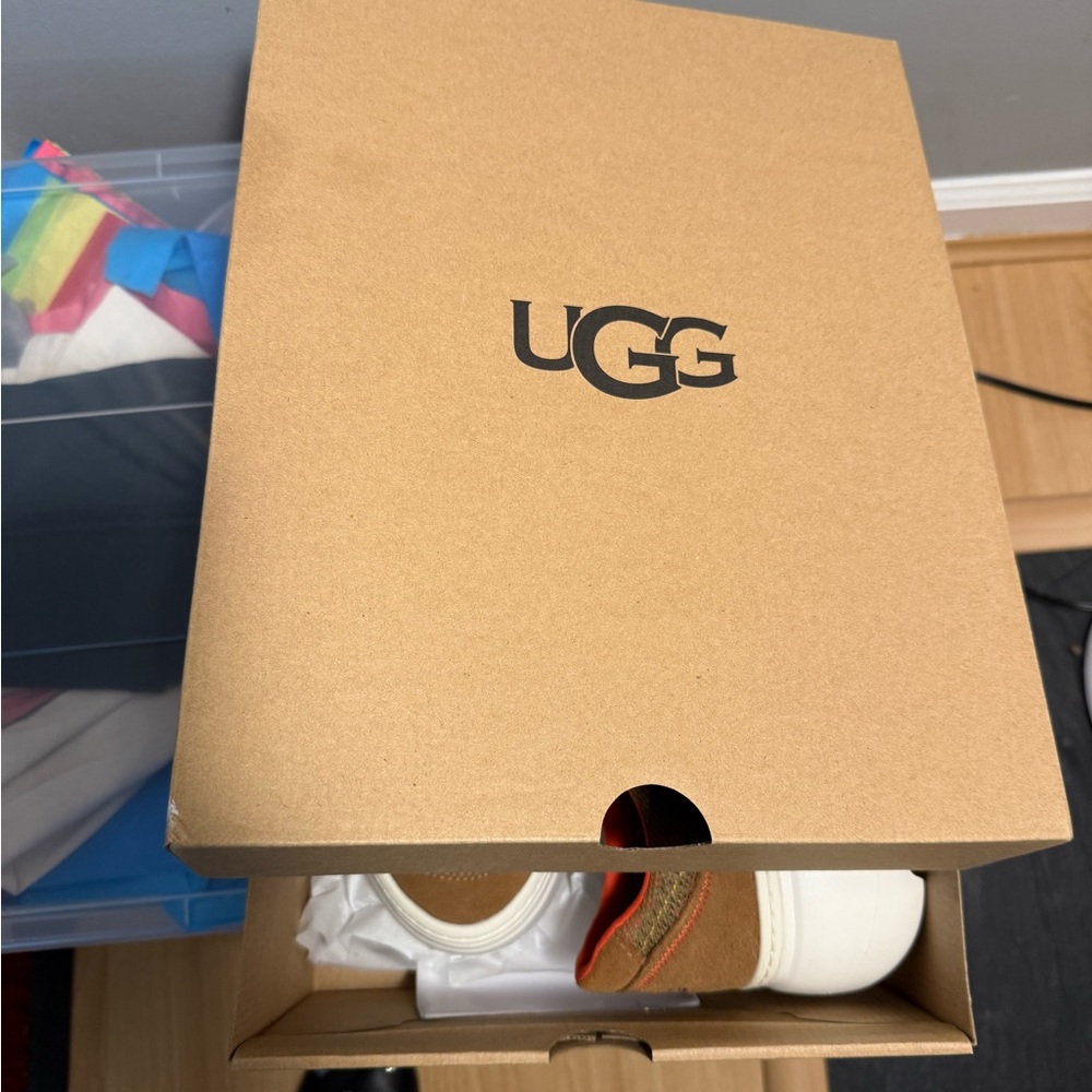 UGG Heritage Braid Sneakers - Picture 3 of 4